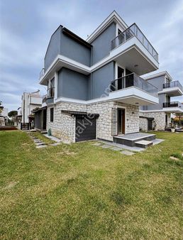 Dikili De Denize 100 Mt Satilik Yazlik