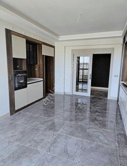 Şehitlik Mahallesinde Kiralık 4+1