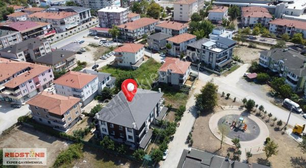 Karasu Merkezde Marketlerin Karşısı Lüks Geniş 2+1