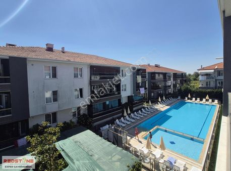 Karasu'da,site İçerisin'de,havuz Cephe 80 M2 2+1 Kiralık Daire