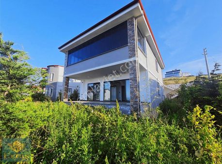 Samsun Ayaklarınızın Altinda!! Eşsiz Deniz Manzarali 6+2 Villa