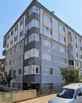 Mevlana Mah'de Serhat Cad'ne Cephe Satılık 3+0 Daire