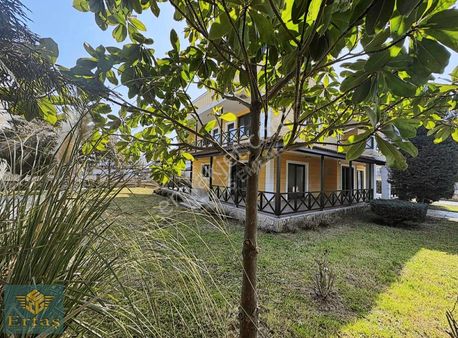 Ertaş'tan Taflan'da Havuzlu Denize 100 Metre Satılık Lüx Villa