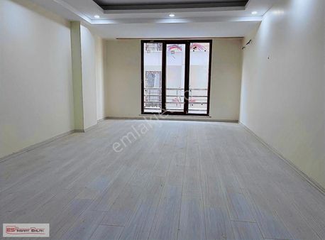 Es Emlaktan Cennet Mah.2+1 Asansörlü Otoparklı Sıfır Ara Kat