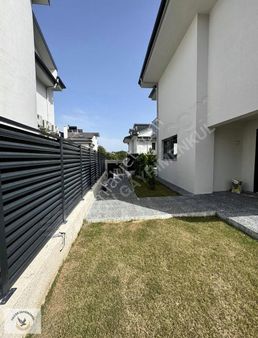 Çiftlik'de 300 M2 Arsa İçerisinde 180 M2 4+1 Satılık Villa