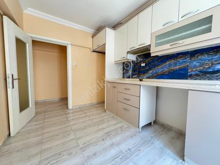 Engin Emlak'tan Ebeveyn Banyolu Ara Kat Kredi Limitsiz 3+1 Daire