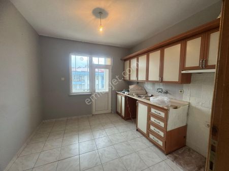 Fırsat!!! İnanç Emlaktan Giresun Merkez Aksu Mahallesinde 3+1 Satılık Daire