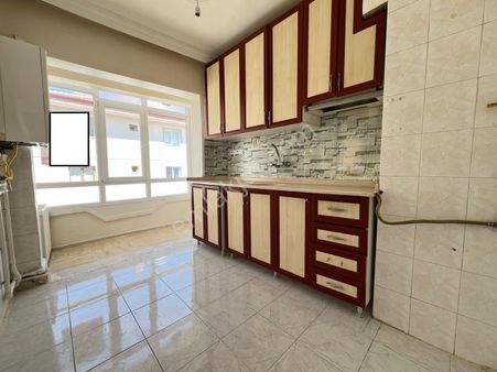 Engin Emlak'tan Satılık 3+1 3.kat Geniş Daire