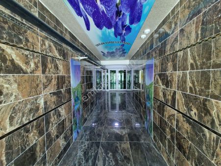 Özdemir Emlak,tan Caddede Asansörlü Manzaralı Geniş 3+1 Daire