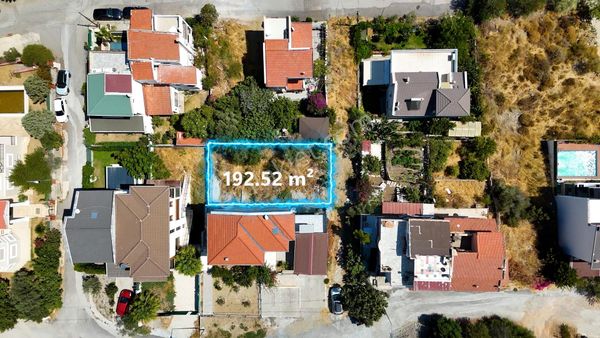 Urla İskele Deniz Manzarali 25/50 İmarli Arsa