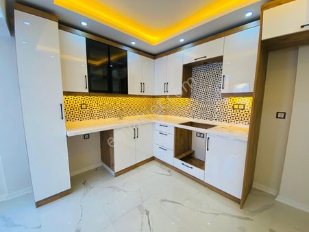 Aynı Ali Mahallesinde 3+1 Kendine Ait Bahçeli Lüks Daire