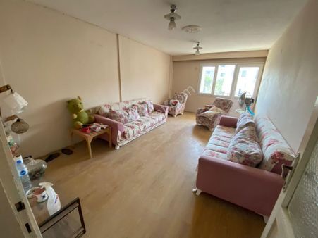 Acill Konak Ulubatlı Mah.de 2+1 90m2 Ayrı Mutfak Havadar Satılık Ferah Daire