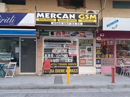 Değerli Yerde Güzel Yalıda Park Yakını Kiracılı Caddeye Yakın Bater Katlı