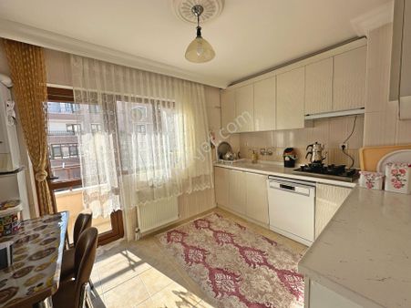 Çağlayan Mahallesinde 2. Katta Full Yapılı 4+1 Satılık Dublex