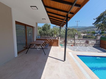 Kuşadası Davutlar Termal Bölgede Sıfır Satılık Villa