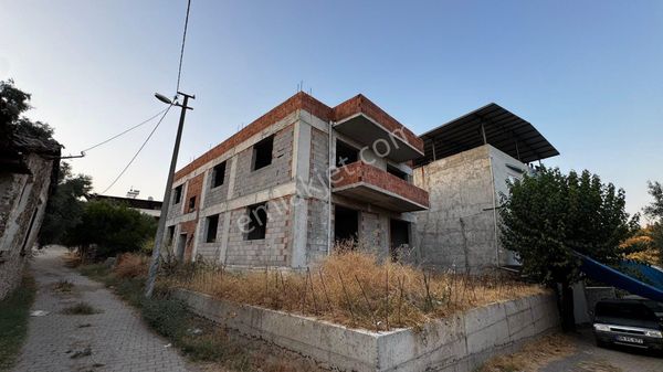 Bozyurt Mahallesinde Satılık Kaba İnşaatı Bitmiş Villa