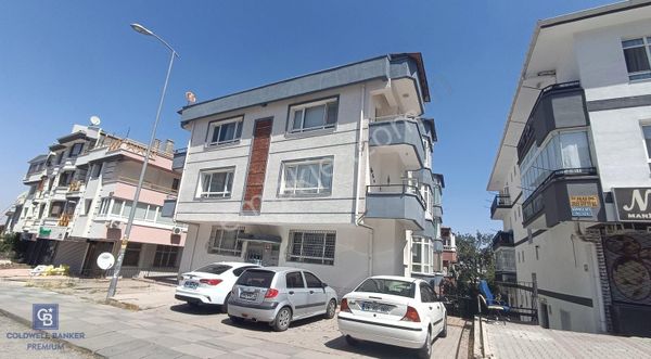 Öveçler Kabil Caddesi Üzeri 3+1 Satılık Daire