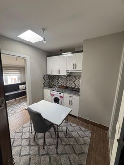 Burdur Merkez Özgür Mahallesinde 1+1 Eşyalı Her Şey Dahil Daire