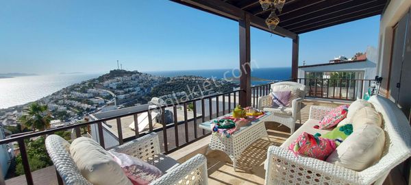 Tam Müstakil Eşsiz Deniz Ve Gün Batımı Manzaralı Satılık Villa