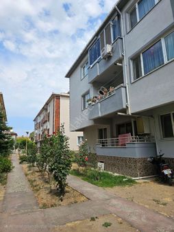 Alp Yapı Emlak'tan Gönen Kurtuluş'ta Satılık Ara Kat Daire