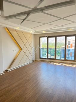 Bostanbaşında 5+1 Full Yapılı Kiralık Akıllı Daire