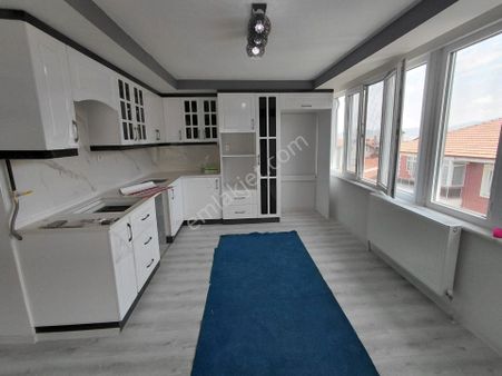 Isparta Merkez Hızırbey Mahallesinde Yatırıma Uygun Satılık Sıfır Yenilenmiş Daire