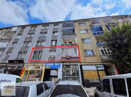 Adliye Binası Arkasında Dükkan Üstü Satılık 4+1 Daire