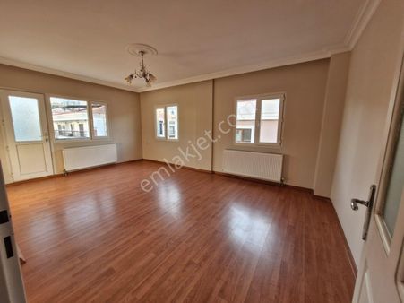 Manisa/turgutlu Nurcan Gayrımenkul’dan Ergenekon Mh. Satılık Daire