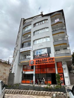 Çarşı İçinde 3+0 Çamlık Manzaralı Daire.