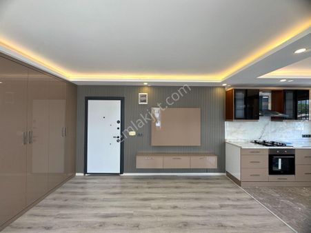 Meydankavağında İçi Full Yapılı Geniş 2+1 Fırsat Daire