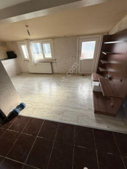 Fatih Akşemsettın Mah Kıralık Daıre 2+1 Kat 5