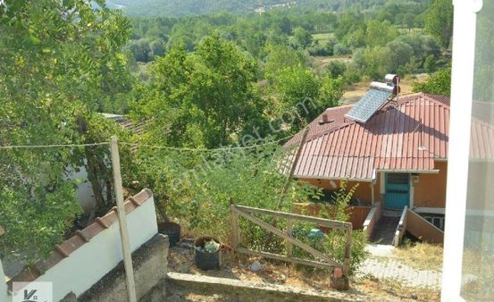 Hanönü Kandıra Yıldız Emlaktan Merkeze Bağlı 1 Km. Mesafede Vakıf Küme Evlerinde 151 M2 Arsa İçinde