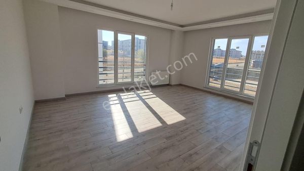 Ekşioğlu 'dan Tekirdağ Süleymanpaşa Atatürk Mah Havuzlu Satılık Daire 3+1