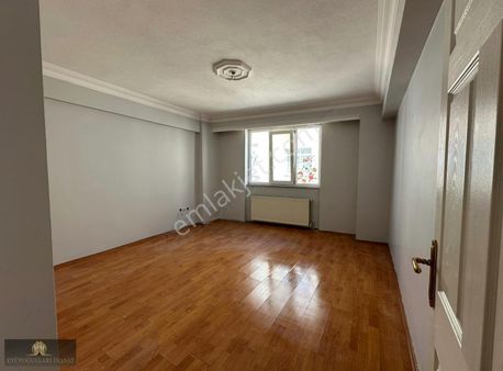 B.paşa Yenidoğan Mah. 2+1 80 M2 2007 Yapımı Satılık Daire