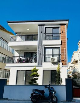 Didim Efeler Mah Merkezi Konumda Satılık 1+1 Yeni Asansörlü Daire