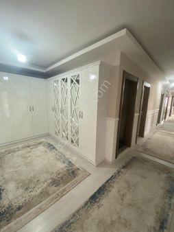 Cevdet Paşa Mahallesinde Satılık 4+1 Geniş Lüks Daire