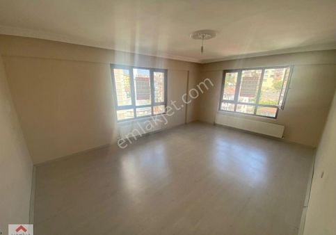 Keçiören Estergon Konutlarında Yeni Binada 3+1 Full Manzaralı Satılık Fırsat Daire !