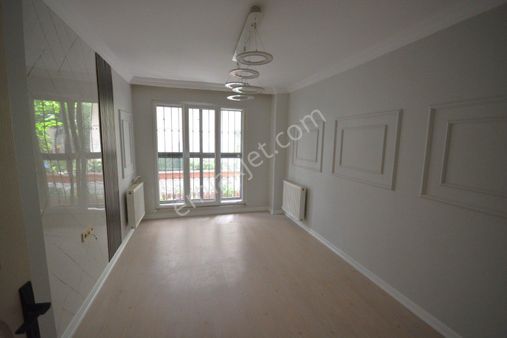 Samandıra Merkez De 2+1 90 M2 Satılık İskanlı Ters Dubleks Daire