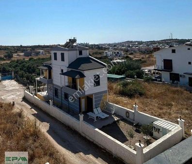 Didim Hisarda Geniş Bahçeli Full Eşyalı 3+1 Valizini Al Gel Villası