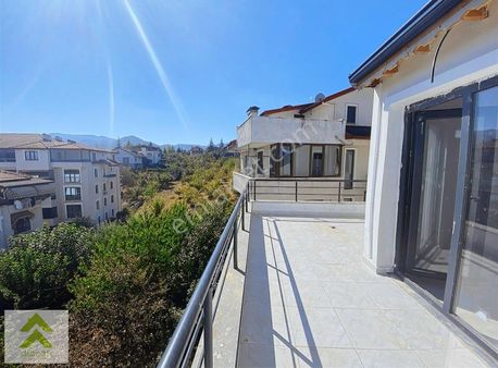 Başiskele Aydınkent Mh.'de Geniş Teras Alanlı 3+1 Çatı Dubleks