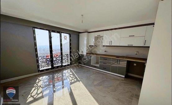 Üsküdar Çamlıca Da Adalar Manzaralı Kiralık 4+2 Sıfır Dubleks