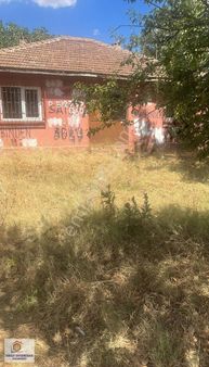 Yeniçiflik"de 1240 M2 İmarlı İçersinde Gece Kondulu Satılık Arsa