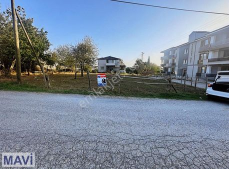 Re/max Mavi'den Ferizlide Konut İmarlı Köşe Parsel