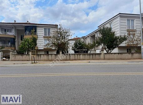 Re/max Mavi'den Hasır Cd. Üzerinde 3+1 Garajlı Satılık Daire