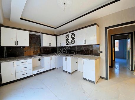 Karaman Yoluna Yürüme Mesafesinde Yaylapınar Mh 2+1 3+1 Daireler