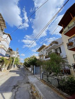 Bornova Atatürk Mah.'de Öğrenciye Uygun Eşyalı Kiralık 3+1 Daire