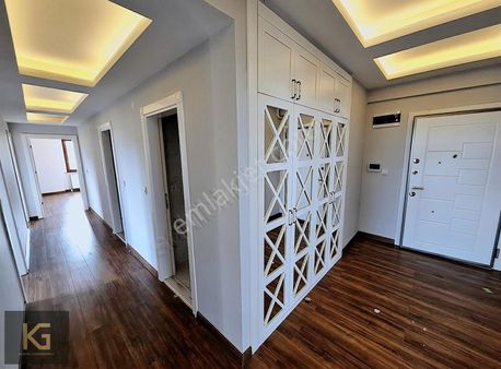 Dolunay Mahallesinde Full Deniz Manzaralı Süper Daire