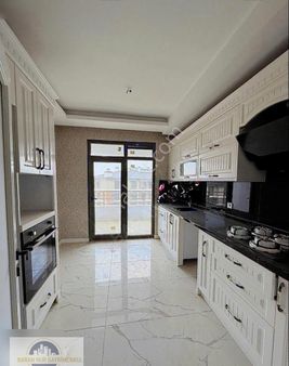 Mete Konaklarına Yakın K.otoparklı Lüks 3+1 Sıfır Daire