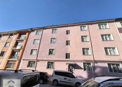 Entepe Avm Yanında Satılık Daire.....