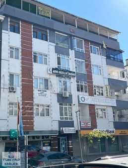 Sincan Merkez De Kiralık 100 M2 Teraslı İşyeri Asansör + Otopark